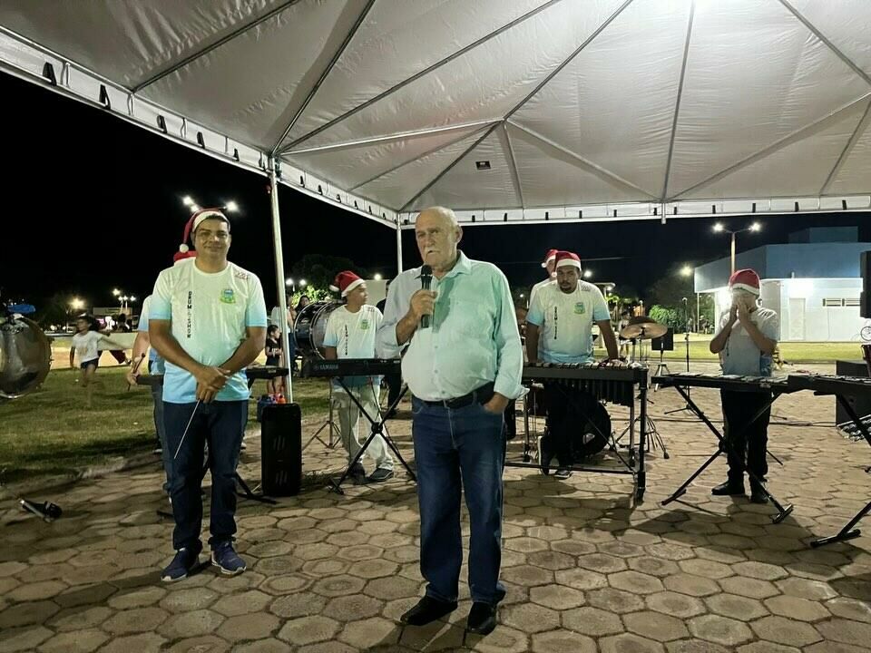 Imagem de compartilhamento para o artigo Natal Mágico reúne famílias e emociona Figueirão em três noites de festa, com a presença do prefeito Juvenal Consolaro da MS Todo dia